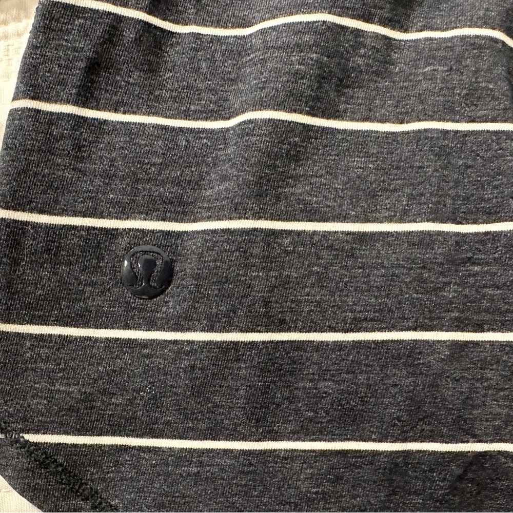 Lululemon Breezy Strappy Back Tank Charcoal Grey Stripes Size 4 - Picture 7 of 8